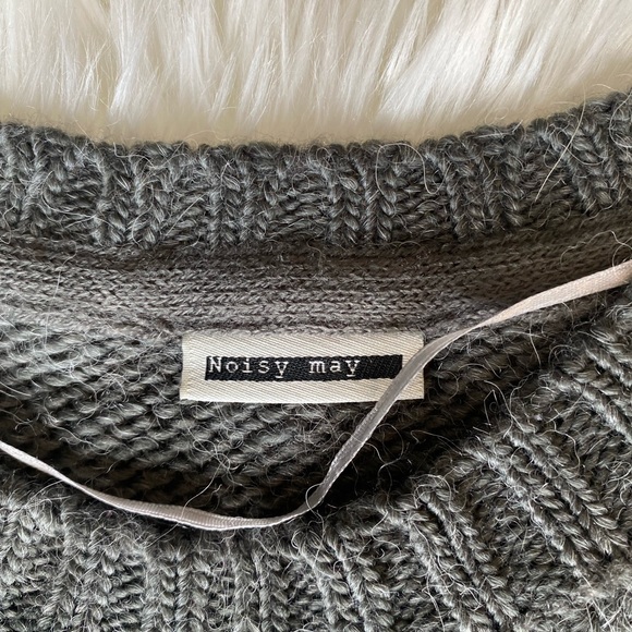 Noisy May Wool Leather Sleeve Sweater - Picture 3 of 4